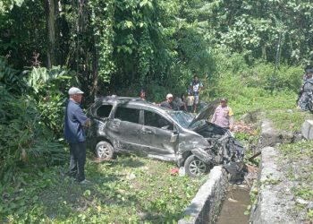 Kejadian di Pagimana Banggai, Sopir Mengantuk, Mobil Rental Tabrak Deker