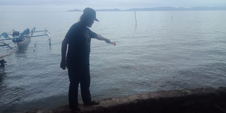 Peristiwa orang tenggelam terjadi di Pantai Desa Taloyon Kecamatan Pagimana, Kabupaten Banggai. Korban tewas pada peristiwa yang terjadi Minggu (16/4/2023) sekitar pukul 16.30 Wita itu.