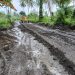 Satgas TMMD Perbaiki Jalan Rusak yang Kerap Terendam Banjir di Moilong