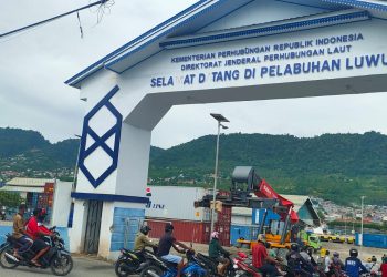 Pelabuhan Luwuk Akan Dijadikan Depo Peti Kemas, Solusi Bagi Buruh TKBM Teluk Lalong