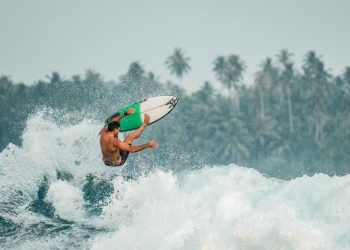 Spot Surfing Terbaik Kelas Dunia Ada di Indonesia, Cek Lokasinya