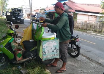 Pedagang Es Dawet di Bunta: Musim Kemarau Raup Keuntungan, Musim Hujan Gigit Jari
