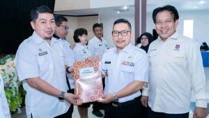 Bupati Banggai dan Kadis Pendidikan Kabupaten Banggai
