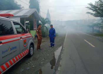 Antisipasi DBD, Puskesmas Bunta Semprot Fogging di Pongian dan Salabenda