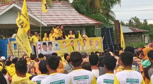 Saat Kampanye Partai Golkar Di Lapangan Sepak bola Kecamatan Bunta, kabupaten Banggai. (Dok.Kilasbanggai.com)