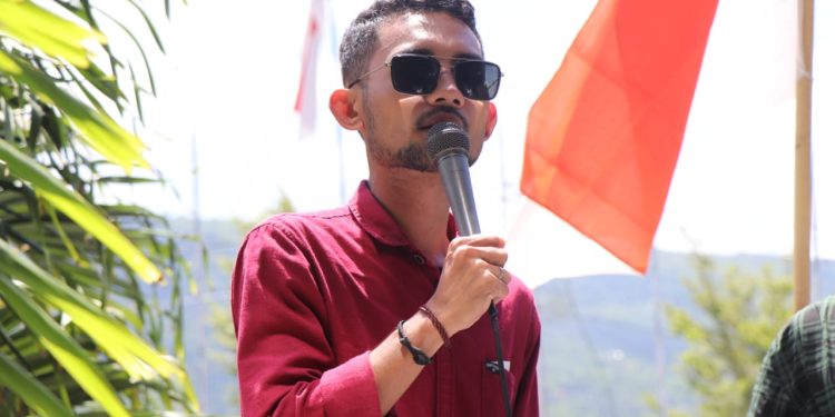 "Rifat hakim" Kordinator Banggai Bergerak (Dok.ist)