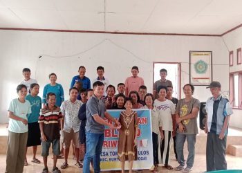 Pemdes Tombongan Ulos Salurkan BLT-DD ke 20 Penerima Manfaat
