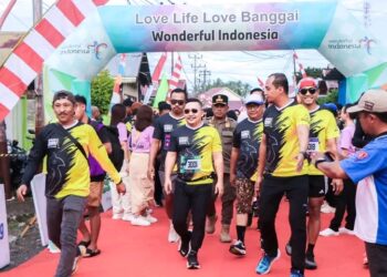 Banggai Run Challenge “Run de Bunta” Tarik 1.500 Peserta Lokal dan Internasional, Bupati Amirudin Lepas Start