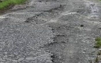 Jalan Rusak Desa Binohu-Saiti Dikeluhkan, Warga: Peningkatan Jalan Tidak Adil “Mungkin Desa Kami di Pelosok”