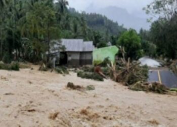 Dua Rumah di Kalaka Bunta Dikabarkan Hanyut Terbawa Arus Sungai, Lurah Turun Tangan