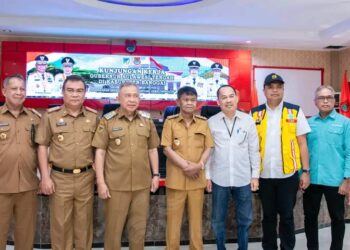 Kunker di Banggai, Gubernur Rusdy Serahkan Bantuan dan Resmikan Proyek Insfratruktur Jalan