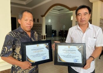 Berkontribusi Tingkatkan PAD, PT Balantak Sirtu Utama Raih Penghargaan Bupati Banggai