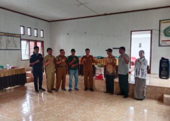 Pemdes Tombongan Ulos Bunta Serahkan Bantuan Ketapang Bersumber dari APBDes ke masyarakat