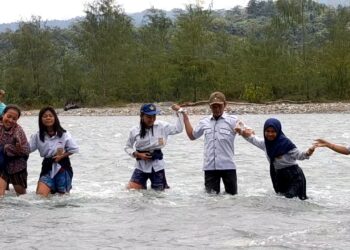 Wajah Pendidikan Banggai: Sekolah Seharga Nyawa Kami