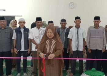 Ketum Perwis Banggai Resmikan Masjid An-Nur di Bungin Timur Pegunungan