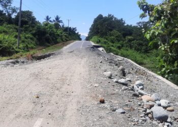 Warisan Pemerintah Pusat Tak Dirawat, Jalan Dana Inpres di Simpang Raya Sudah Jebol