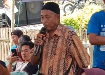 Di Hadapan Bali Mang, Warga Desa Hion Sesalkan Janji Pemerintah Bantu Kuba Masjid Tak Terealisasi
