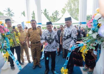 Bupati Amirudin Resmikan Kantor Dinas Pendidikan dan Kebudayaan Banggai