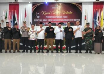 Sah, Sofyan-Ablit Ditetapkan Bupati dan Wakil Bupati Banggai Laut Terpilih