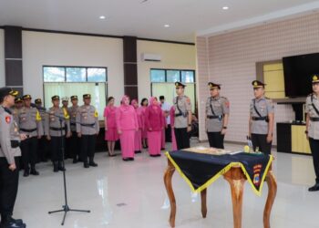Sertijab di Lingkungan Polres Banggai, Kapolsek Nuhon dan Bunta Saling Bertukar Pejabat