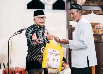 Bupati Amirudin Pimpin Safari Ramadhan Ketiga, Masyarakat Moilong Sambut Antusias
