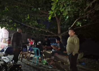 Sinergi Polsek Luwuk dan Aparat Desa Sisir Jalur Rawan Begal di KM 8