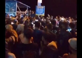 Pelayanan Pelabuhan Bunta Banggai Buruk, Ratusan Pemudik Protes Berujung Keributan