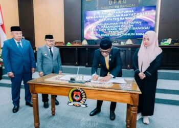 DPRD Banggai Umumkan Penetapan Paslon Bupati dan Wakil Bupati Terpilih