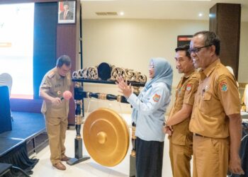 PJ Sekda Banggai Buka Acara Kick-Off Meeting Integrasi Layanan Kesehatan Primer di Kabupaten Banggai