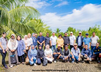 PJ Sekda Banggai Tinjau Pembibitan Kelapa Bido di Manado, Jajaki Kerja Sama Pengembangan Komoditas Unggulan