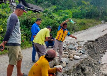 Dinas PUPR Banggai Turunkan Tim, Tinjau Jalan Amblas di Masungkang, Batui Selatan