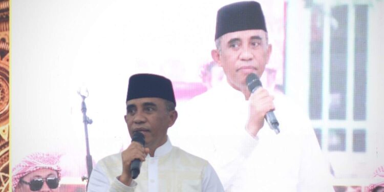 Gubernur Sulteng,Anwar Hafid Saat menyampaikan Sambutan dalam kegiatan Tabligh Akbar di Toili Jaya,Banggai (8/6/2025).