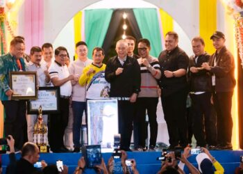 Semarak Malam Puncak HUT Banggai ke-65, Wabup Furqanuddin Tutup Rangkaian Porkab V Tahun 2025