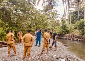 Cepat Tanggap, BPBD dan Dinas PUPR Tinjau Lokasi Banjir di Dowiwi, Simpang Raya