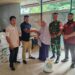 Pemdes Koninis Simpang Raya Salurkan Bansos Beras ke 76 KK