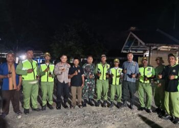 Maraknya Pencurian, Bhabinkamtibmas Polsek Toili Bersama Linmas Ronda Bersama