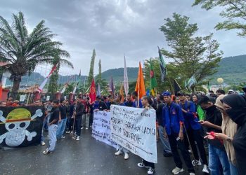 DPRD Banggai Dianggap Khianati Rakyat, Mahasiswa Ancam Laporkan ke Pusat Partai