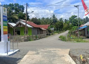 Dikepung Pembangunan dan Bantuan Pemberdayaan, Warga : Aleg Golkar Irwanto Kulap dan Indry Azis Terbukti