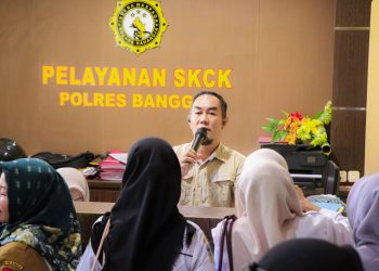 Kasat Intelkam Polres Banggai Turun Layani Pemohon SKCK, Pastikan Mudah dan Bebas Calo