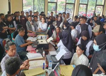 Antrean Membludak, Polres Banggai Tambah Jam Layanan SKCK untuk Pendaftar PPPK