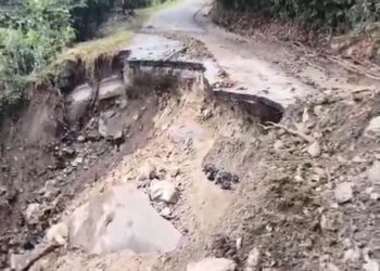 Akses Luwuk-Bunta Putus Total, Longsor Parah Landa Desa Huhak Banggai