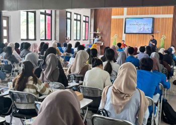 Bicara CSR, DSLNG Hadir di Fakultas Ekonomi dan Bisnis Untad Palu