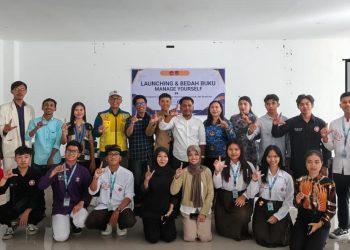 Akademisi Muda Banggai Putu Andre Juliana Luncurkan Buku Perdana “Manage Yourself”