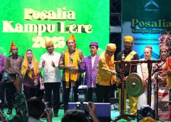 Buka Posalia Kampu Lere 2025, Anwar Hafid Ajak Warga Jaga Budaya dan Semangat Gotong Royong