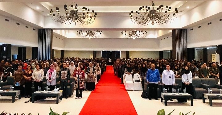 Direktorat Penyediaan dan Penyaluran Wilayah 3 Badan Gizi Nasional (BGN) menggelar pelatihan penjamah makanan bagi SPPG di 4 wilayah Provinsi Sulawesi Tengah. Kegiatan tersebut dilakukan secara serentak pada Sabtu (25/10/2025). (HO/Kilasbanggai)