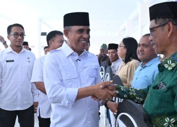 Tingkatkan Layanan Kesehatan, Gubernur Sulteng Bagikan 19 Ambulance ke Rumah Ibadah dan Lembaga Keagamaan