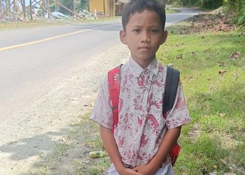 Kisah Pilu “Fadil” Bocah Kelas 3 SD di Banggai, Pergi Pulang Sekolah Harapkan Tumpangan