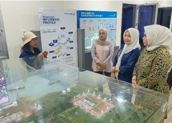 Persit Kodam XXIII/Palaka Wira Kunjungi Fasilitas DSLNG