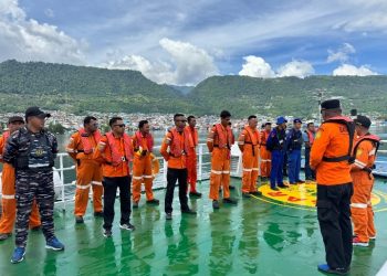 Operasi Penyelamatan 21 Nelayan asal Gorontalo di Perairan Banggai