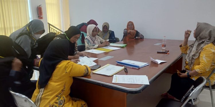 Dinas Pendidikan dan Kebudayaan Kabupaten Banggai melalui Bidang Pembinaan PAUD dan PNF melaksanakan verifikasi dan validasi penyaluran honorarium bagi 500 guru dan tenaga kependidikan honorer/non ASN PAUD tahun 2025. (HO/Kilasbanggai)